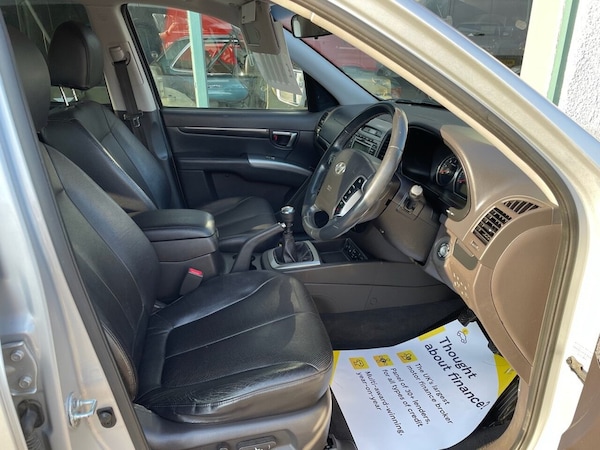 Used Hyundai Santa Fe 2012 for sale - 75330760: Photo 10