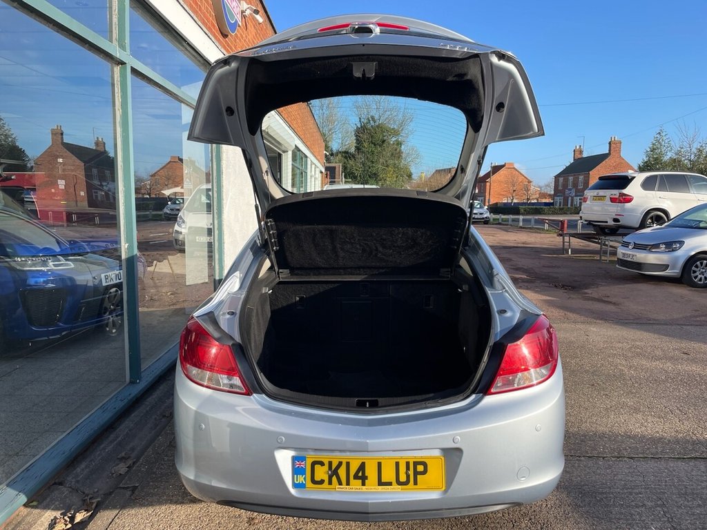 Used Vauxhall Insignia 2014 for sale - 76642347: Photo 6