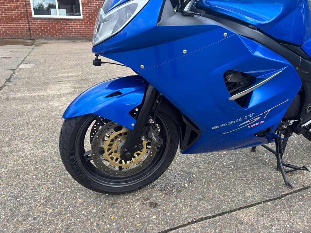 Triumph SPRINT ST 1050