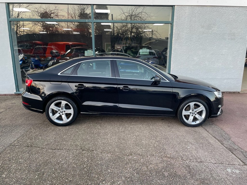 Used Audi A3 2018 for sale - 76901082: Photo 2