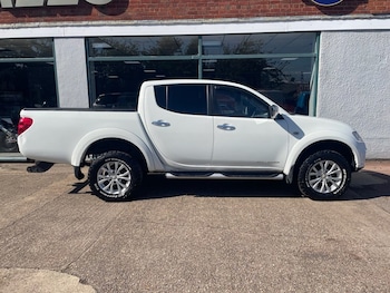 Used Mitsubishi L200 2015 for sale - 75444028: Photo