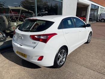 Used Hyundai i30 2015 for sale - 76185313: Photo 3