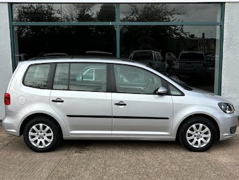 Used Volkswagen Touran 2013 for sale - 75330764: Photo