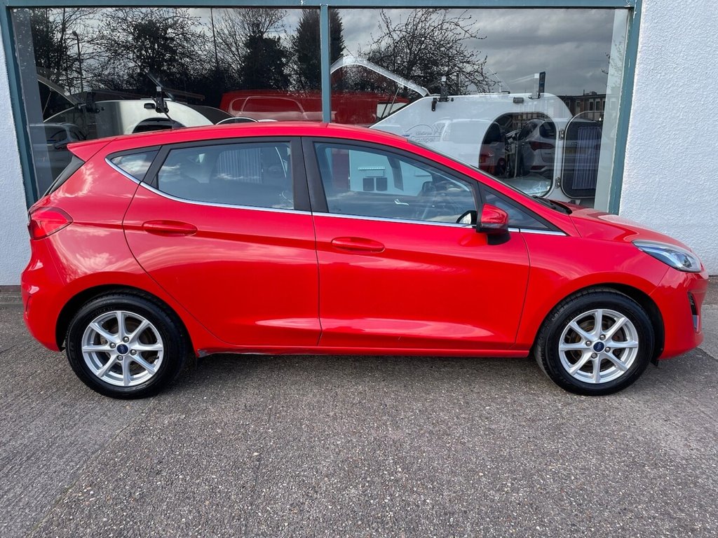Used Ford Fiesta 2018 for sale - 78140712: Photo 3