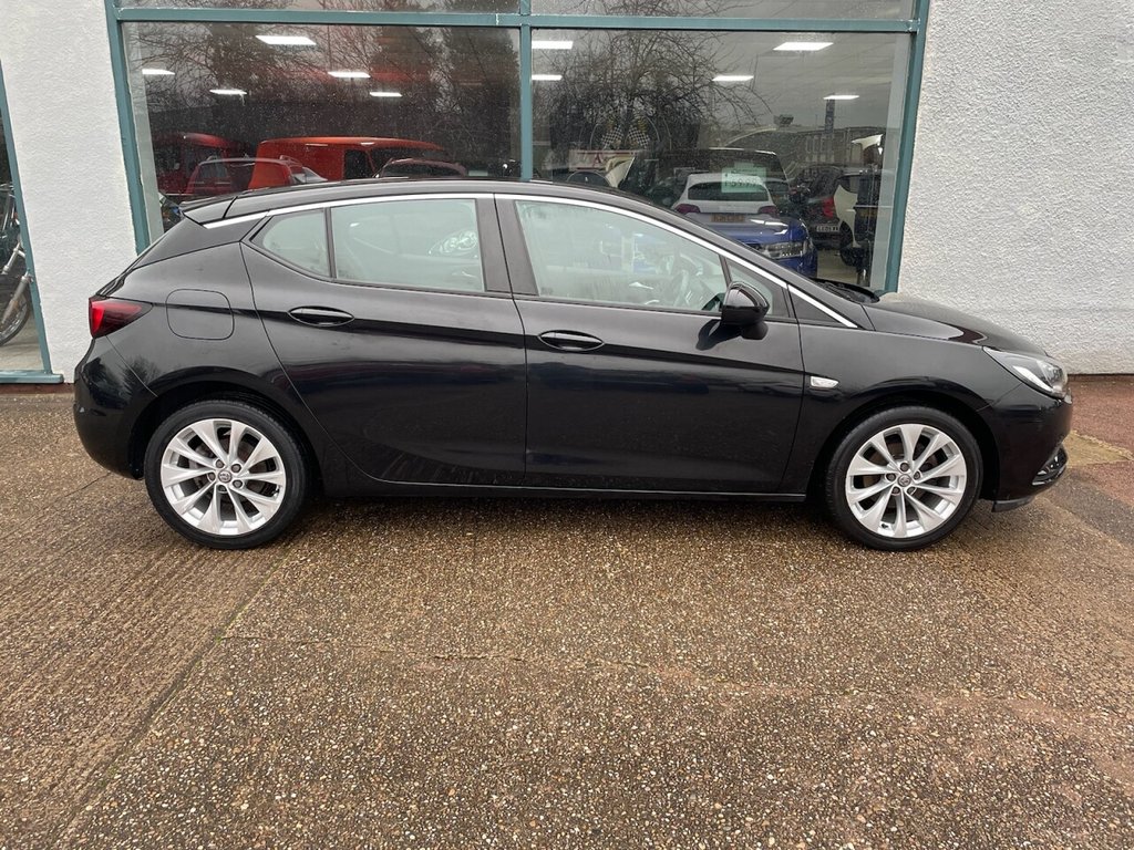 Used Vauxhall Astra 2017 for sale - 77007199: Photo 2