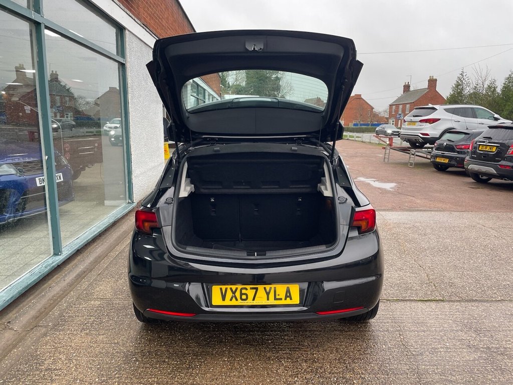 Used Vauxhall Astra 2017 for sale - 77007199: Photo 9