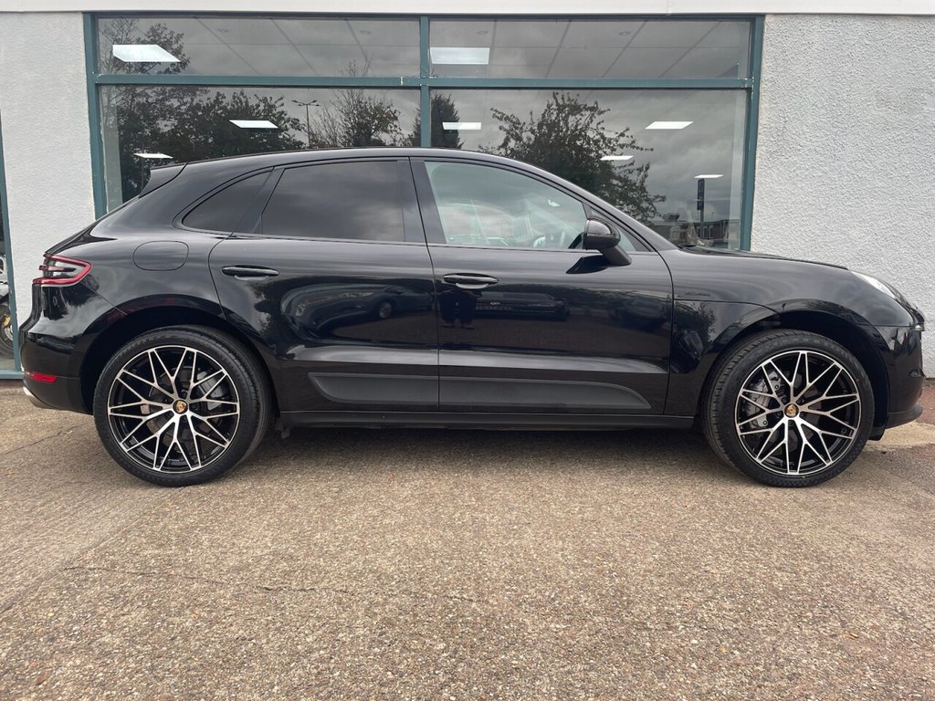 Used Porsche Macan 2015 for sale - 76353686: Photo 3