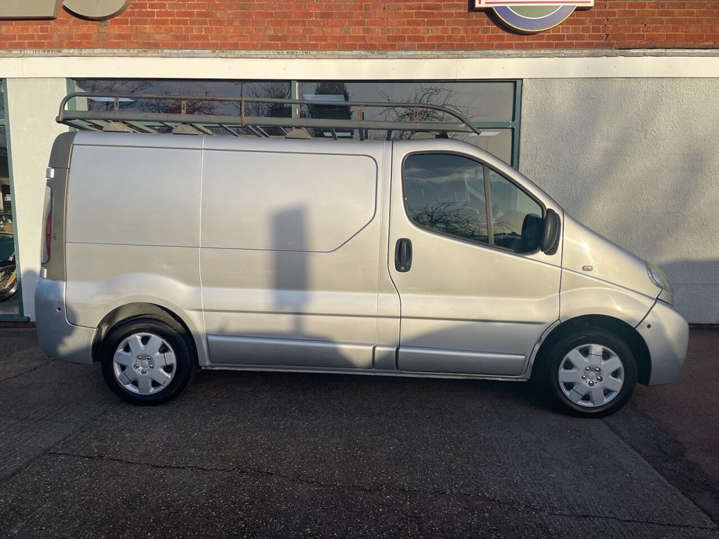 Used Vauxhall Vivaro 2005 for sale - 76900629: Photo 2