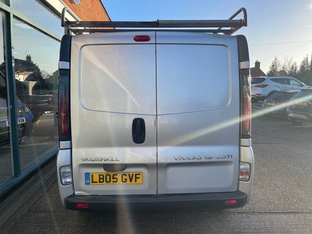 Used Vauxhall Vivaro 2005 for sale - 76900629: Photo 4
