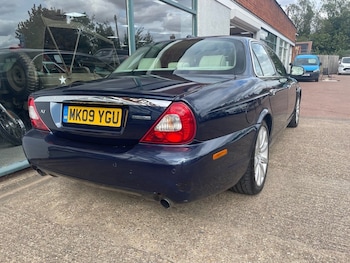 Used Jaguar XJ 2009 for sale - 75739264: Photo