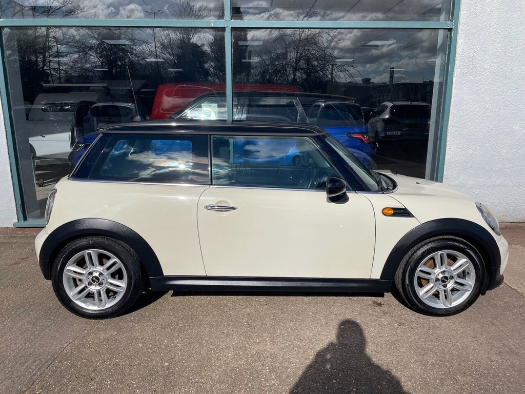 Used MINI Hatch 2010 for sale - 77820603: Photo 2