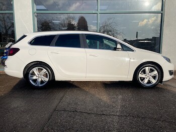 Used Vauxhall Astra 2014 for sale - 77263461: Photo