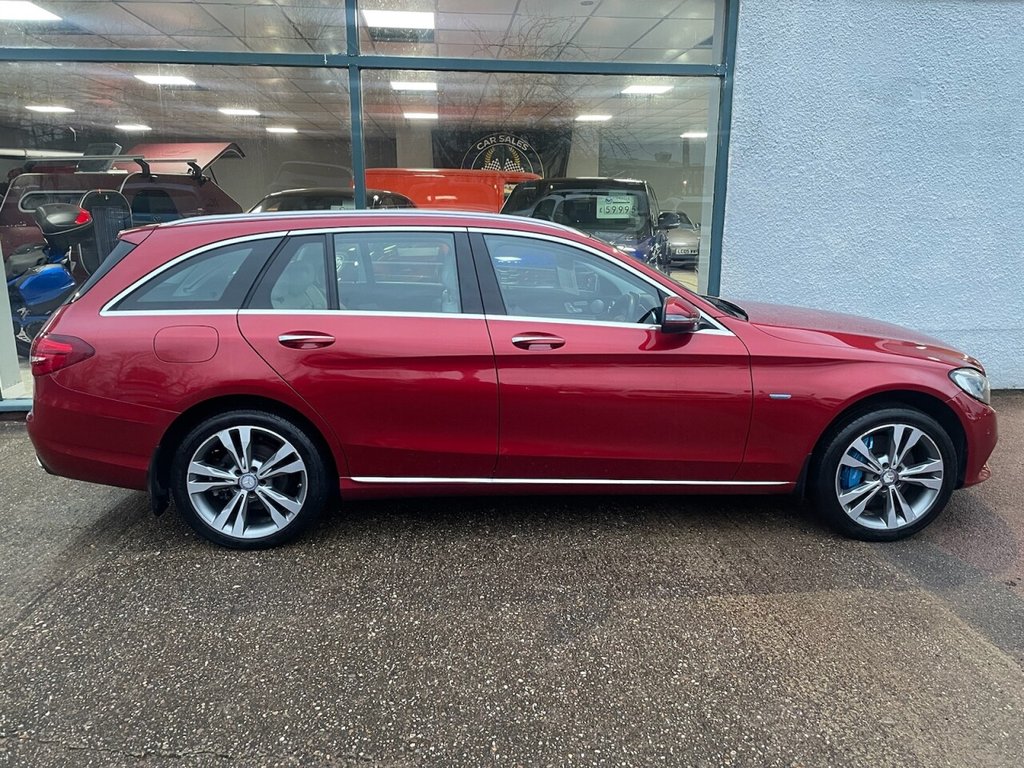 Used Mercedes-Benz C Class 2016 for sale - 77608968: Photo 2