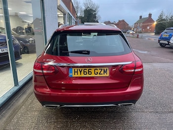 Used Mercedes-Benz C Class 2016 for sale - 77608968: Photo