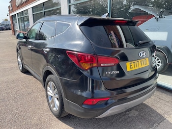 Used Hyundai Santa Fe 2017 for sale - 78457571: Photo