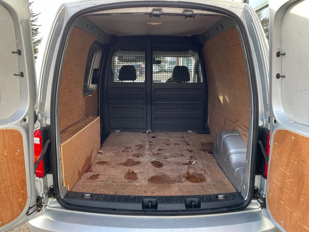 Used Volkswagen Caddy 2017 for sale - 77394728: Photo 12