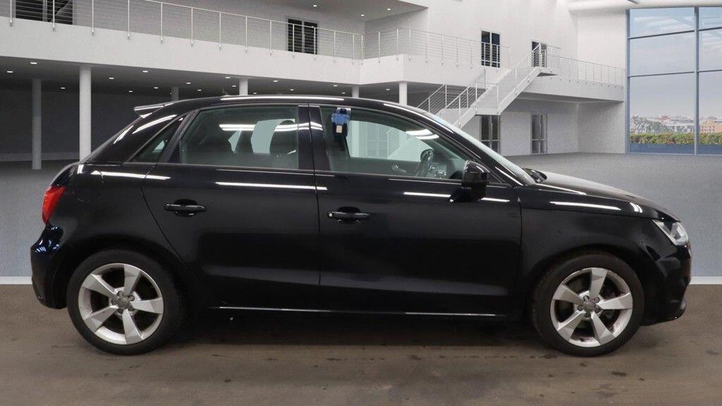 Used Audi A1 2015 for sale - 77145447: Photo 5