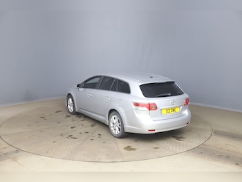 Used Toyota Avensis 2011 for sale - 76499667: Photo