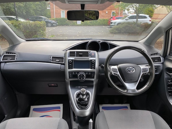 Used Toyota Verso 2015 for sale - 76059371: Photo 13