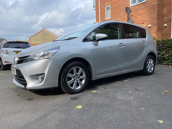 Used Toyota Verso 2015 for sale - 76059371: Photo 34