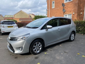 Used Toyota Verso 2015 for sale - 76059371: Photo 3