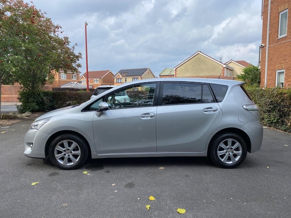 Used Toyota Verso 2015 for sale - 76059371: Photo 7