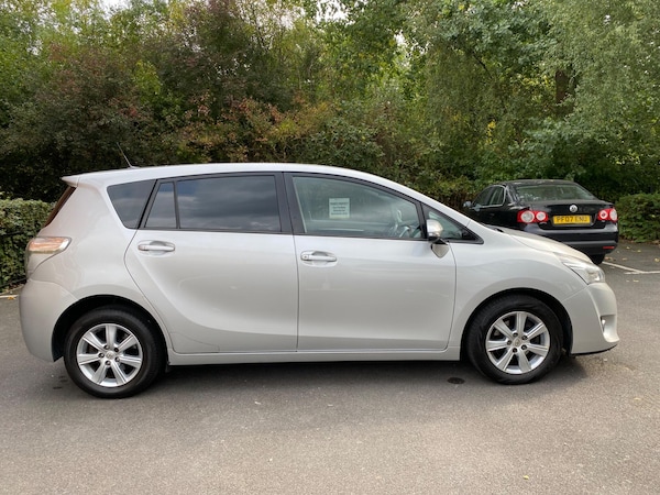 Used Toyota Verso 2015 for sale - 76059371: Photo 8