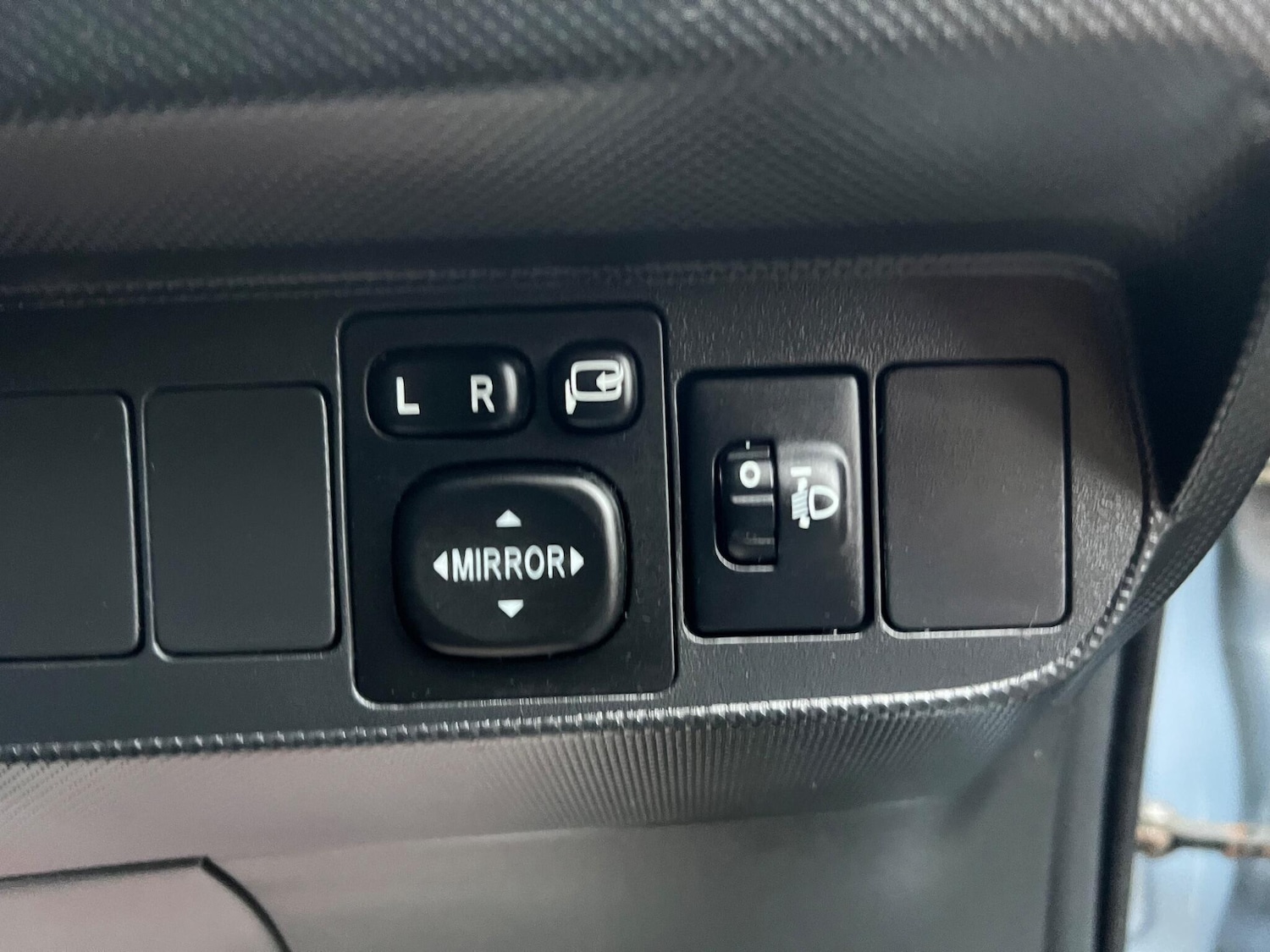 Used Toyota Auris 2011 for sale - 77145428: Photo 19