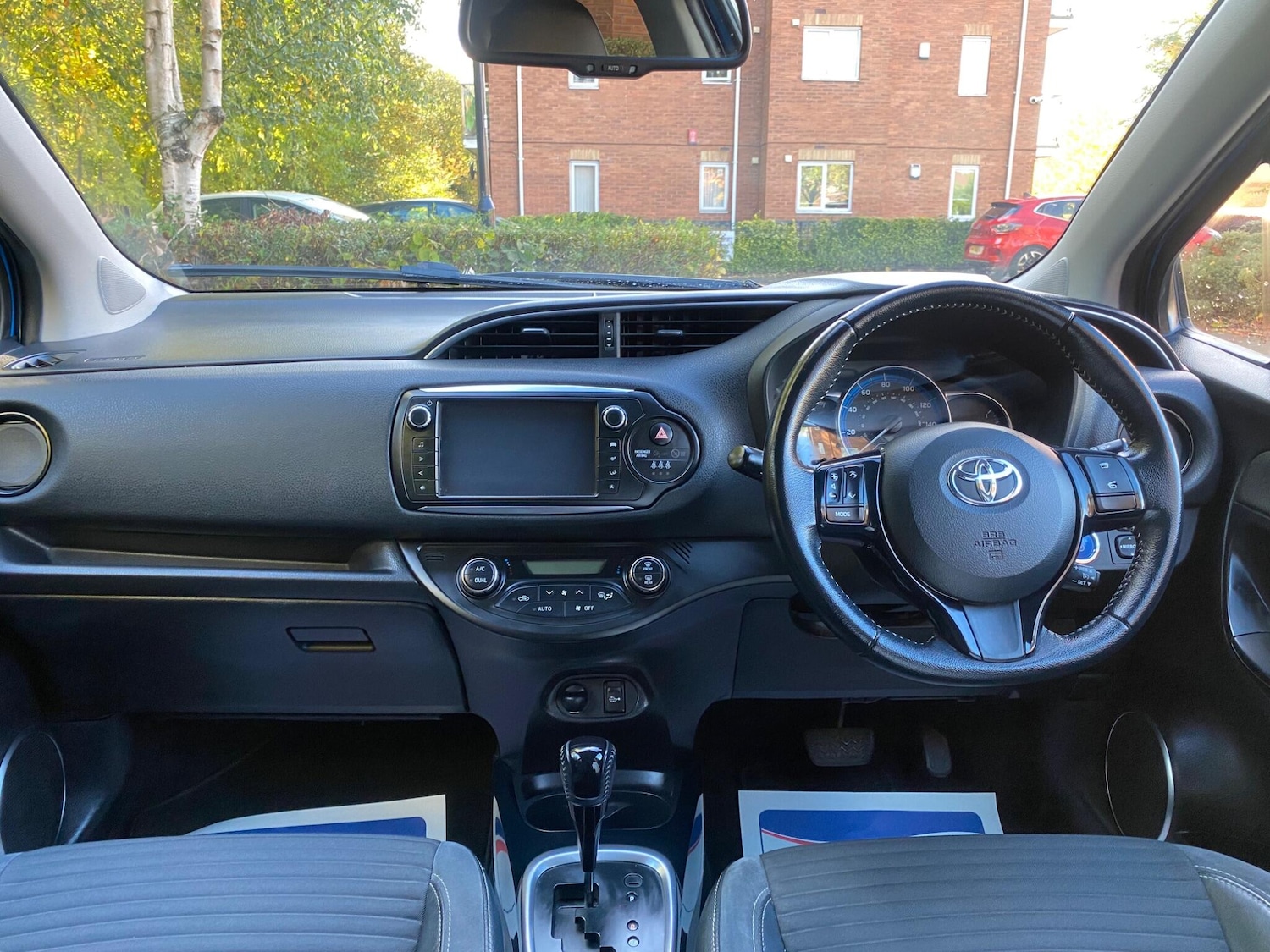 Used Toyota Yaris 2017 for sale - 77239287: Photo 12