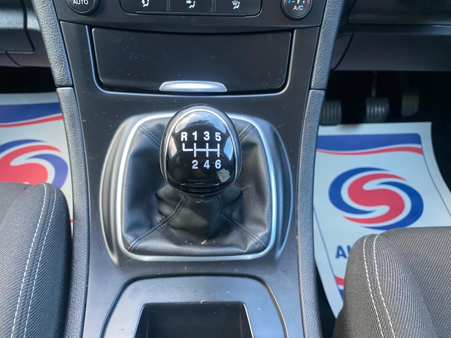 Used Ford S-Max 2013 for sale - 75060612: Photo 16