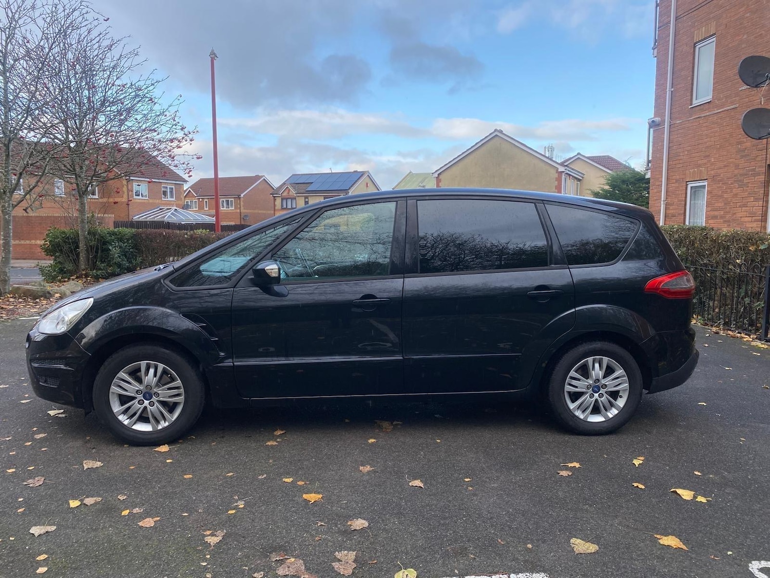 Used Ford S-Max 2013 for sale - 75060612: Photo 8