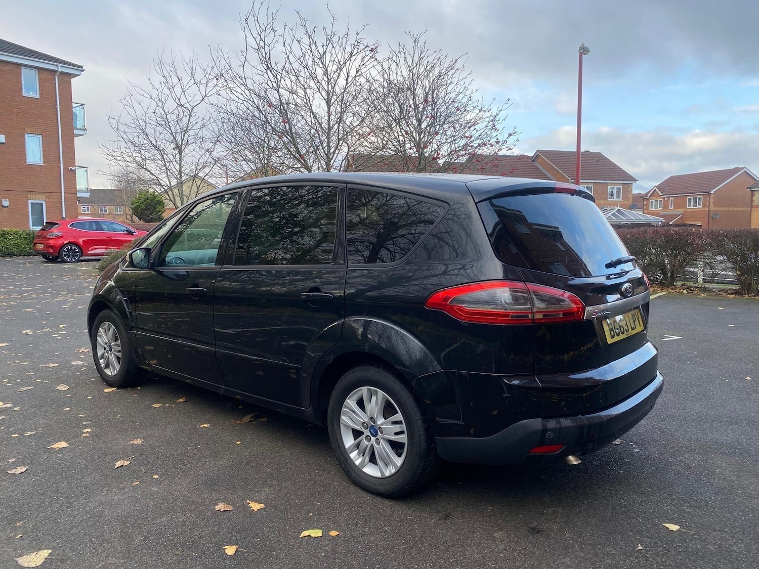 Used Ford S-Max 2013 for sale - 77031008: Photo 4