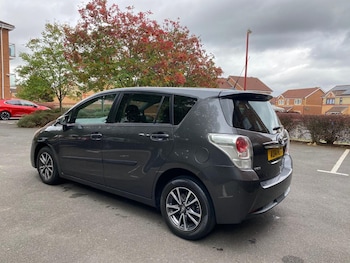 Used Toyota Verso 2014 for sale - 77285936: Photo