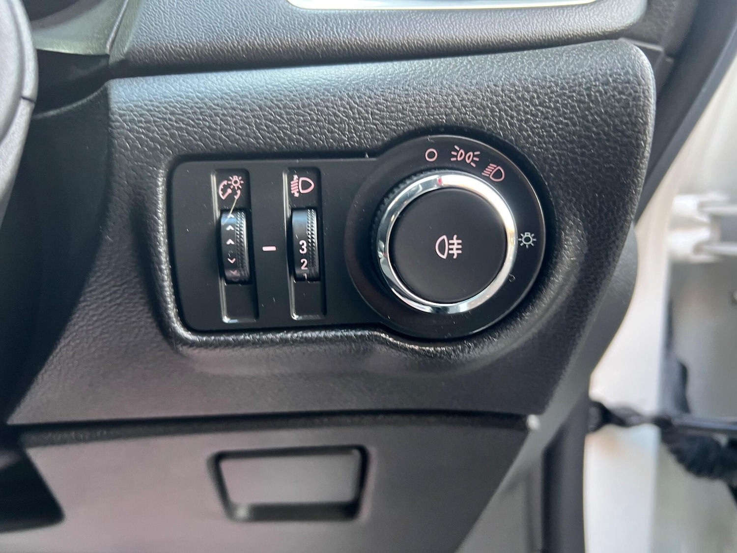 Used Vauxhall Astra 2015 for sale - 77009881: Photo 19