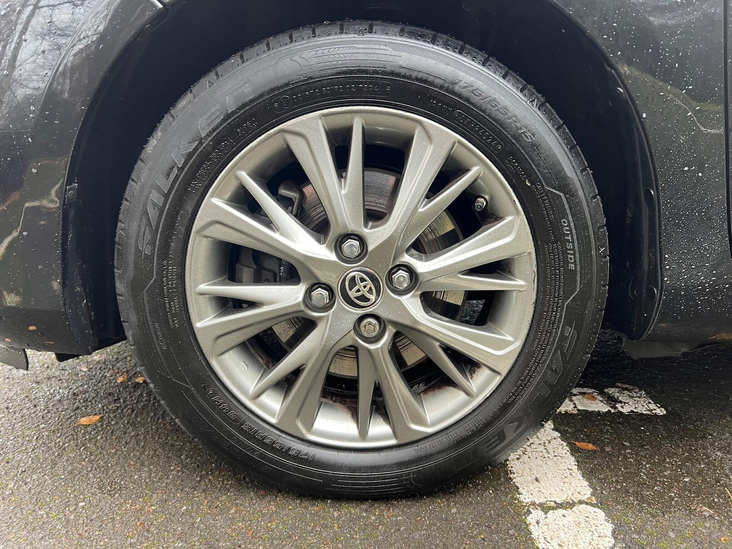 Used Toyota Yaris 2017 for sale - 77401253: Photo 32