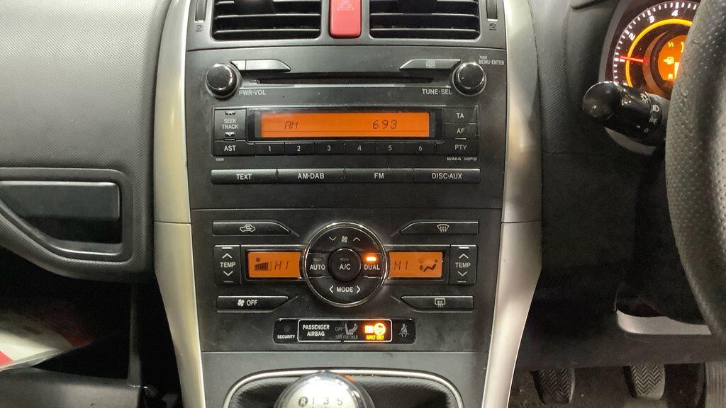 Used Toyota Auris 2010 for sale - 77239300: Photo 13