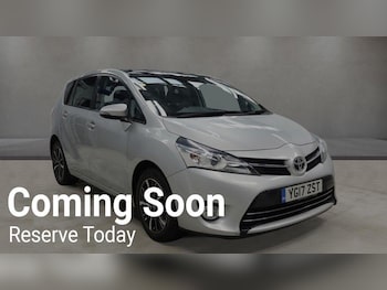 Used Toyota Verso 2017 for sale - 79425622: Photo