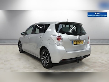 Used Toyota Verso 2017 for sale - 79425622: Photo