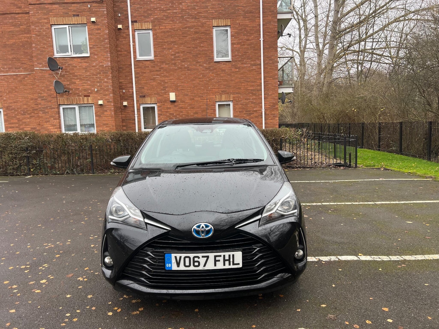 Used Toyota Yaris 2017 for sale - 77346442: Photo 2