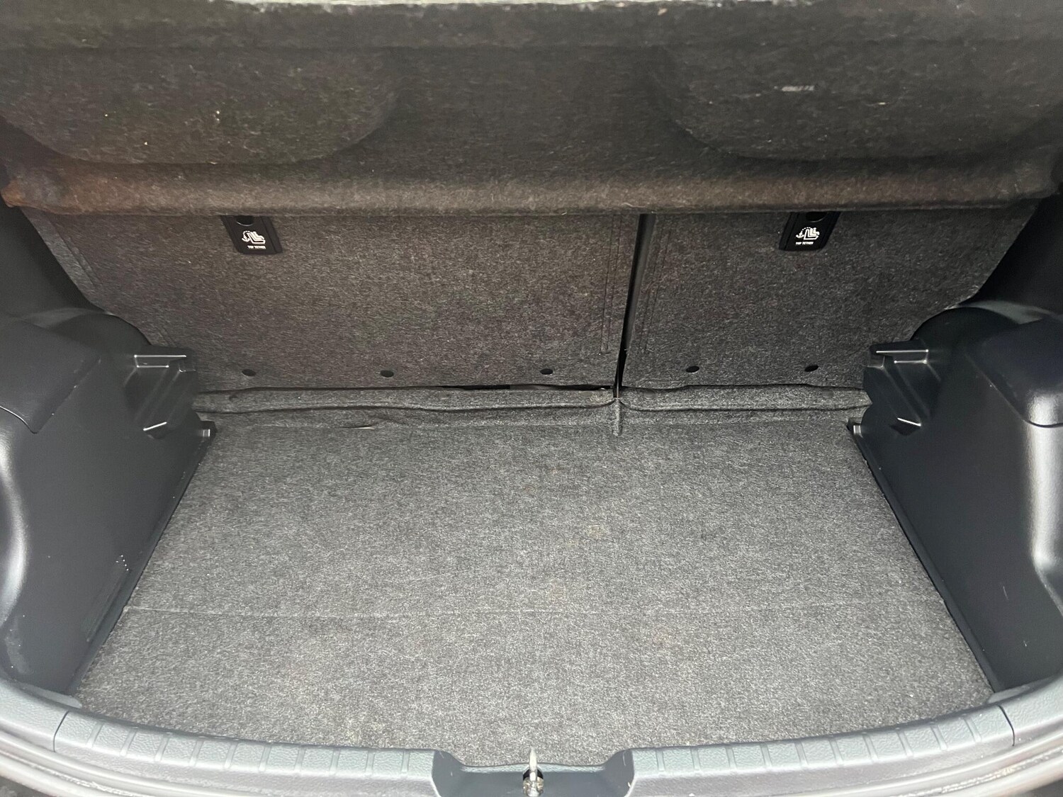 Used Toyota Yaris 2017 for sale - 77346442: Photo 30