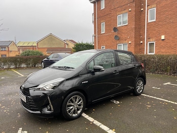 Used Toyota Yaris 2017 for sale - 77346442: Photo