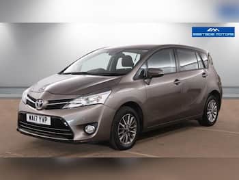 Used Toyota Verso 2017 for sale - 79774455: Photo