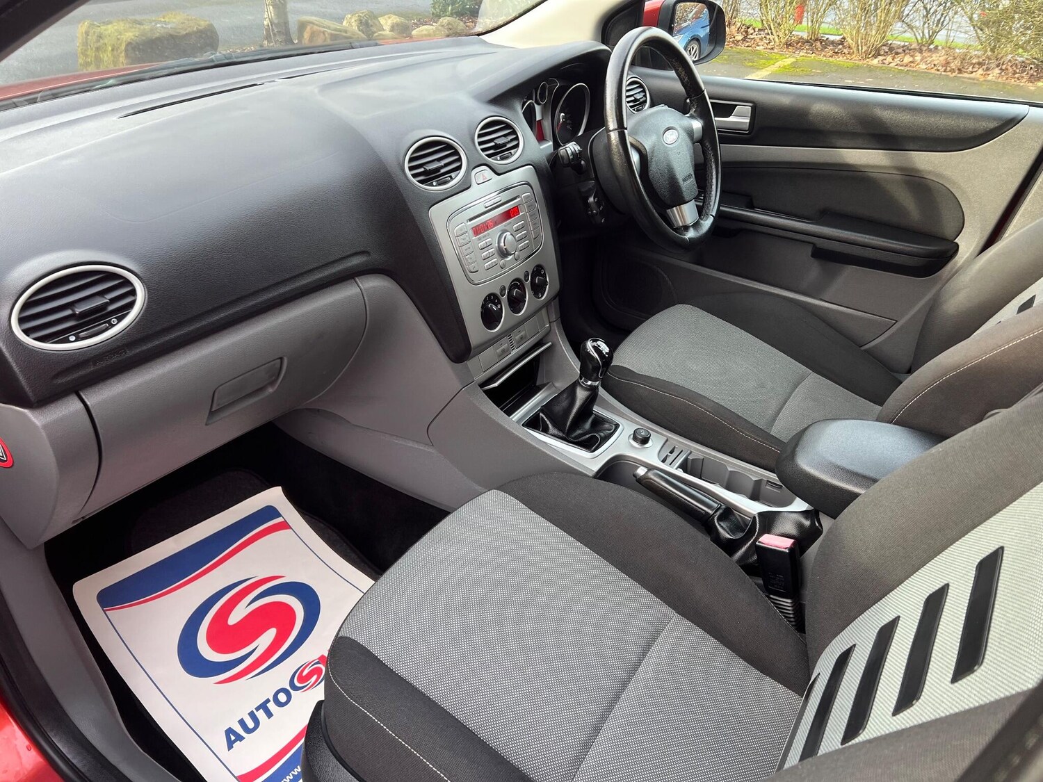 Used Ford Focus 2009 for sale - 77576000: Photo 8