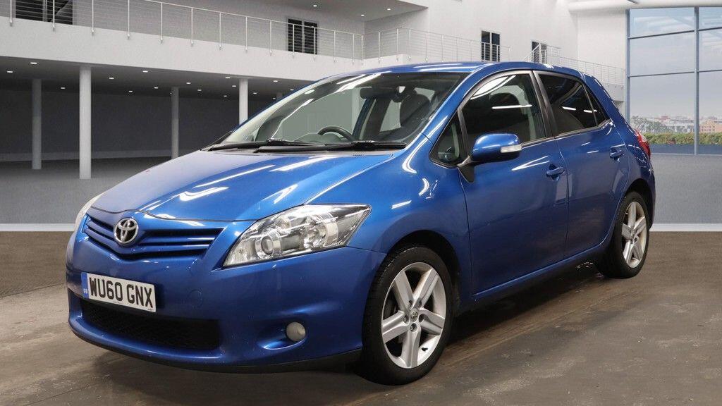 Used Toyota Auris 2010 for sale - 77030998: Photo 2