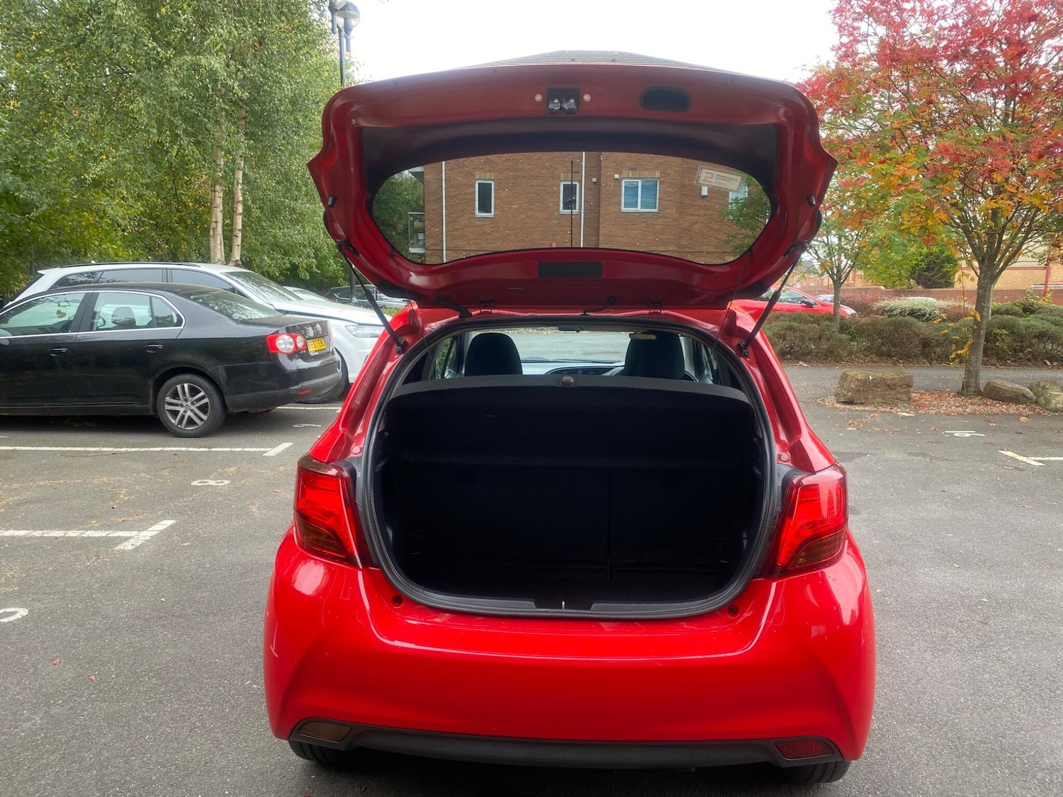 Used Toyota Yaris 2017 for sale - 77009914: Photo 29