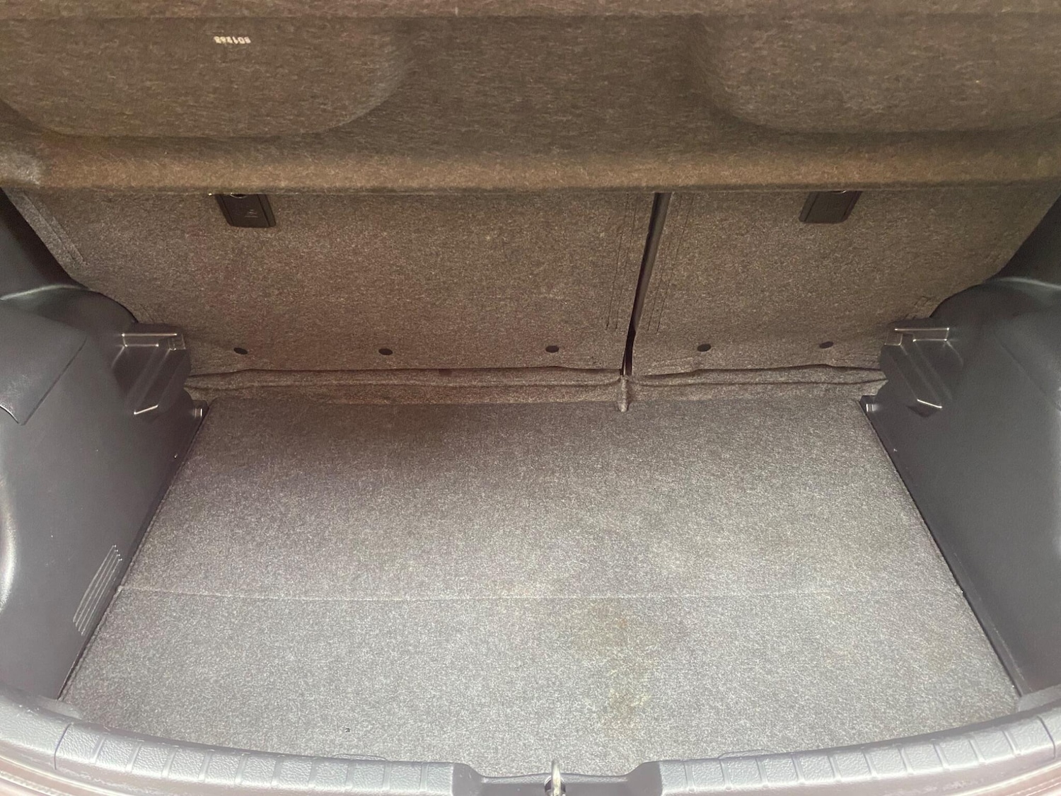 Used Toyota Yaris 2017 for sale - 77009914: Photo 30