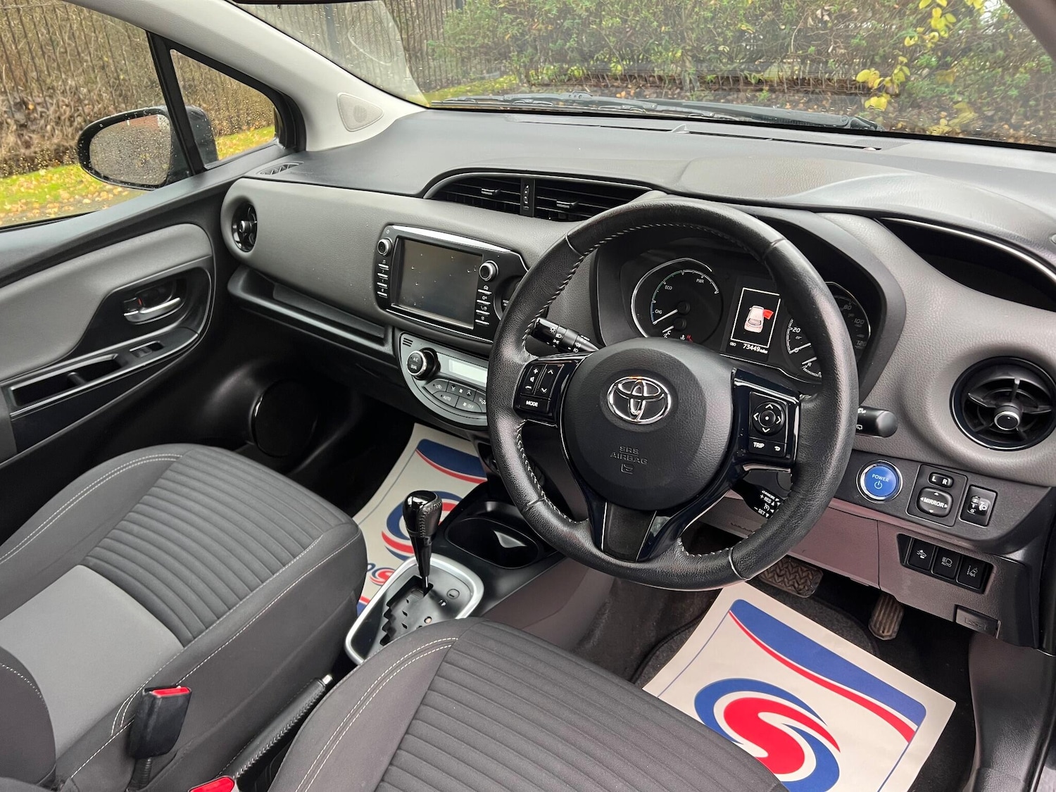 Used Toyota Yaris 2017 for sale - 77575995: Photo 10