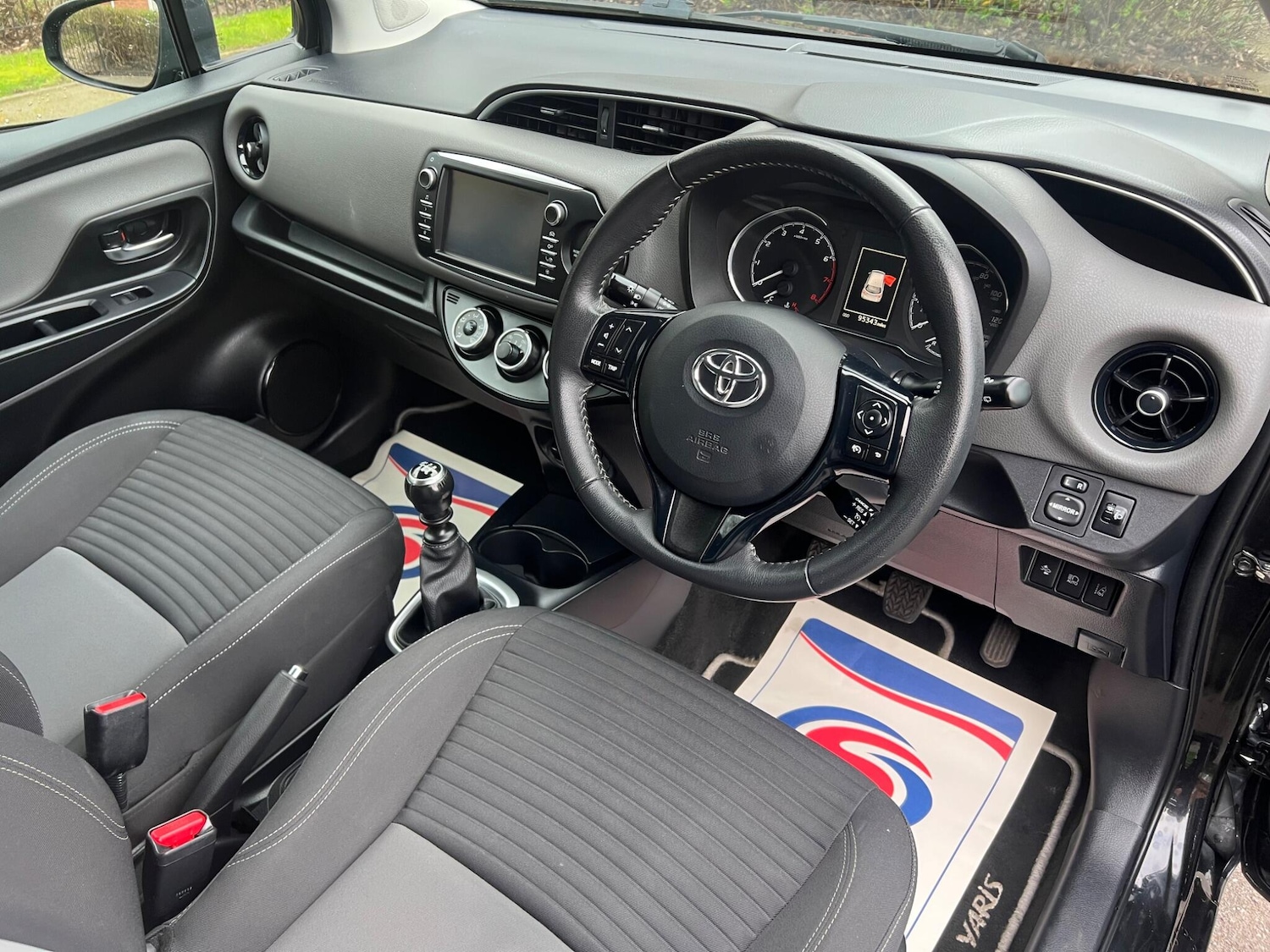 Used Toyota Yaris 2017 for sale - 78172227: Photo 10