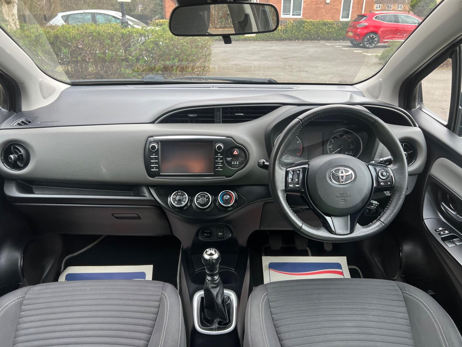 Used Toyota Yaris 2017 for sale - 78172227: Photo 11