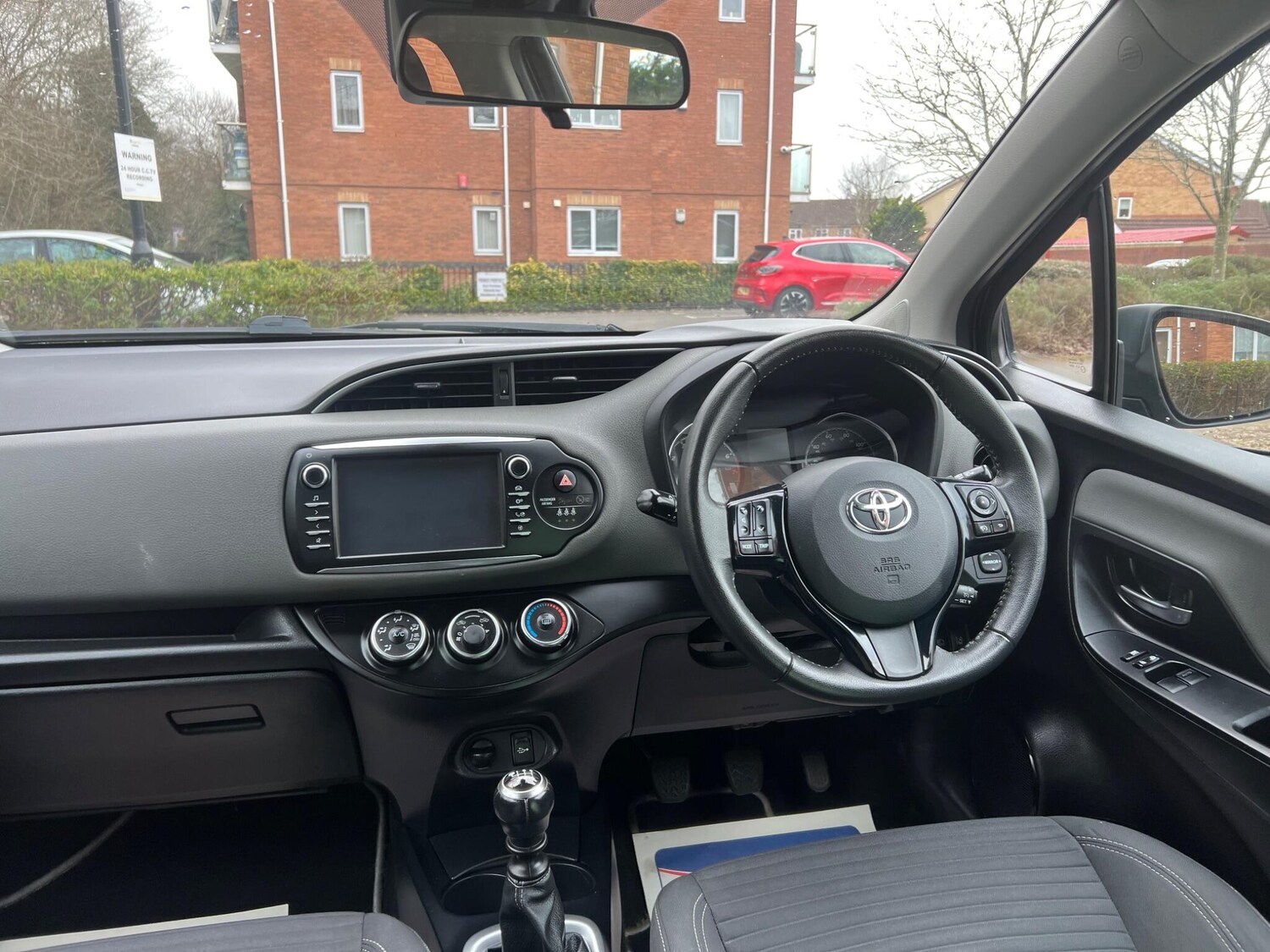 Used Toyota Yaris 2017 for sale - 78172227: Photo 13